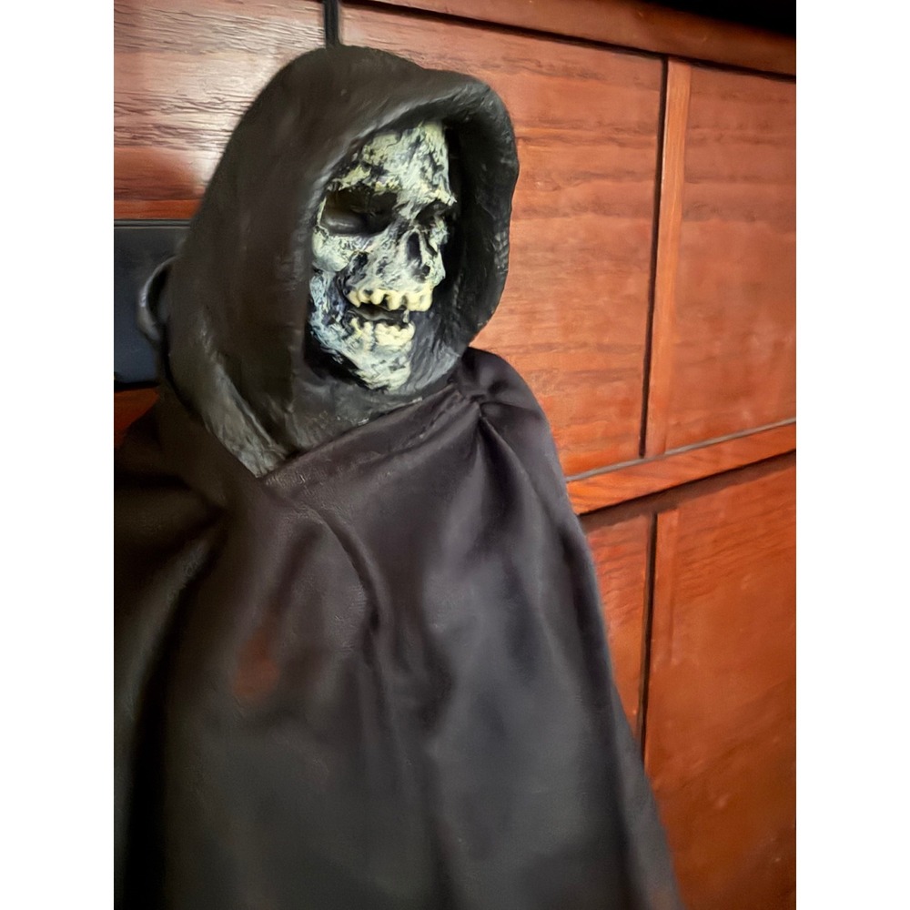 Paper Magic Group 2003 Grim Reaper Hanging Halloween Prop Black Hooded Skull